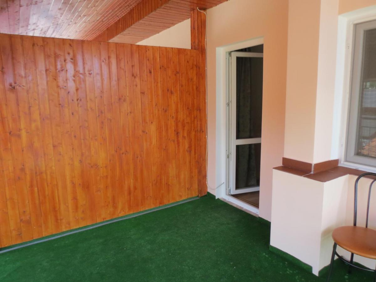 Pensiunea Cetina Brad  Exterior photo